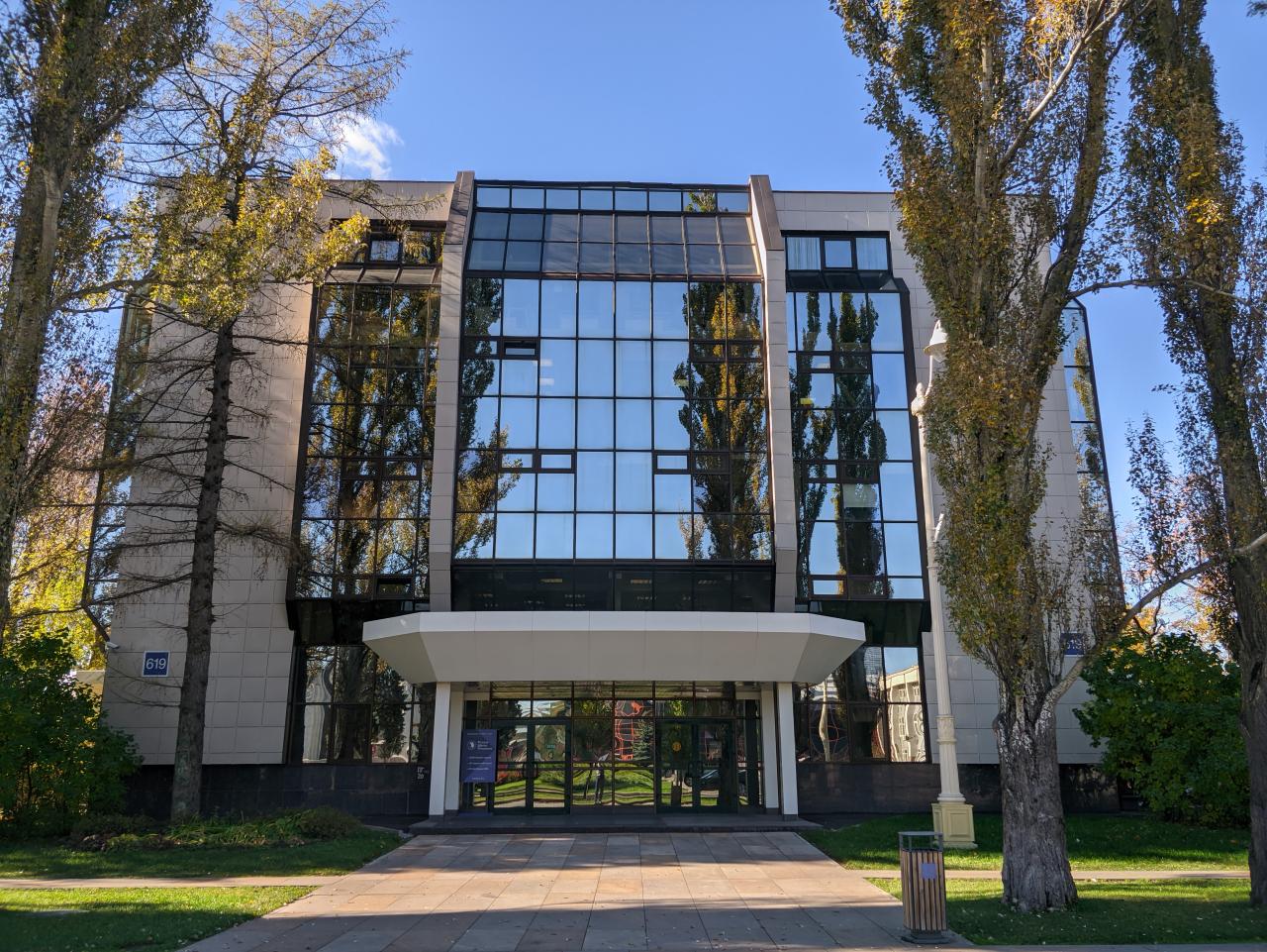 Деловой центр 619, м. Ул. Сергея Эйзенштейна, офисы от 123 до 2510 м², фото объекта