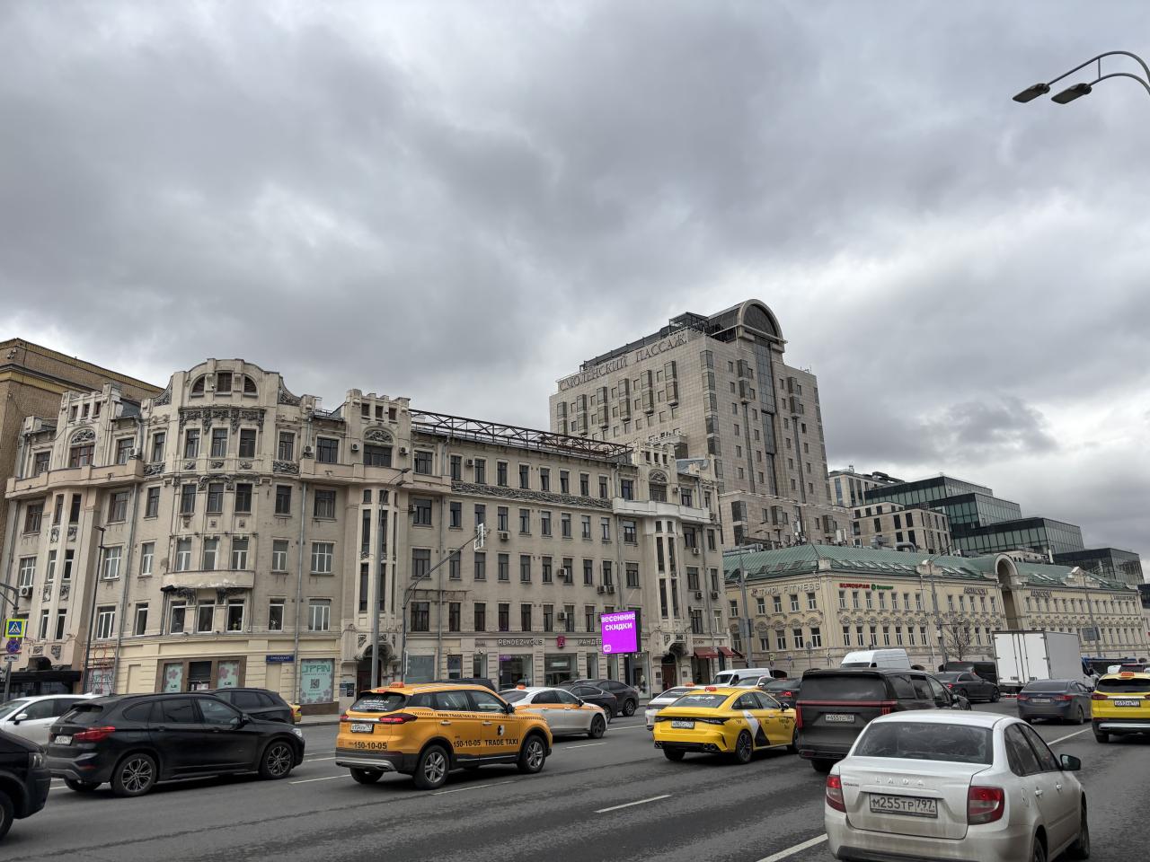 Смоленский пассаж, м. Смоленская, офисы от 88 до 2500 м², фото объекта
