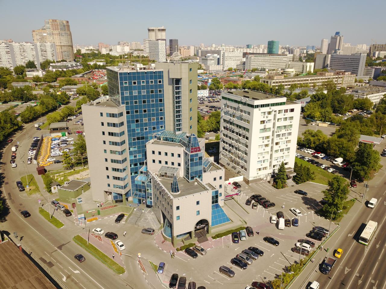 Бизнес-центр «Газфилд», м. Калужская, офисы от 133 до 4700 м², фото объекта