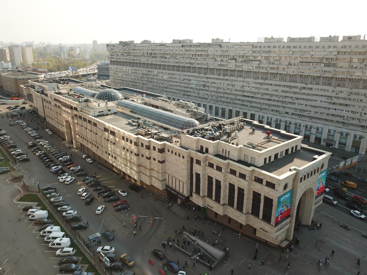 Ереван плаза, м. Тульская, офисы от 290 до 2490 м², фото объекта